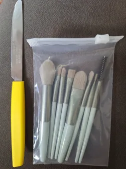 ست برس آرایشی مدل نئونی کد h908 مجموعه 8 عددی