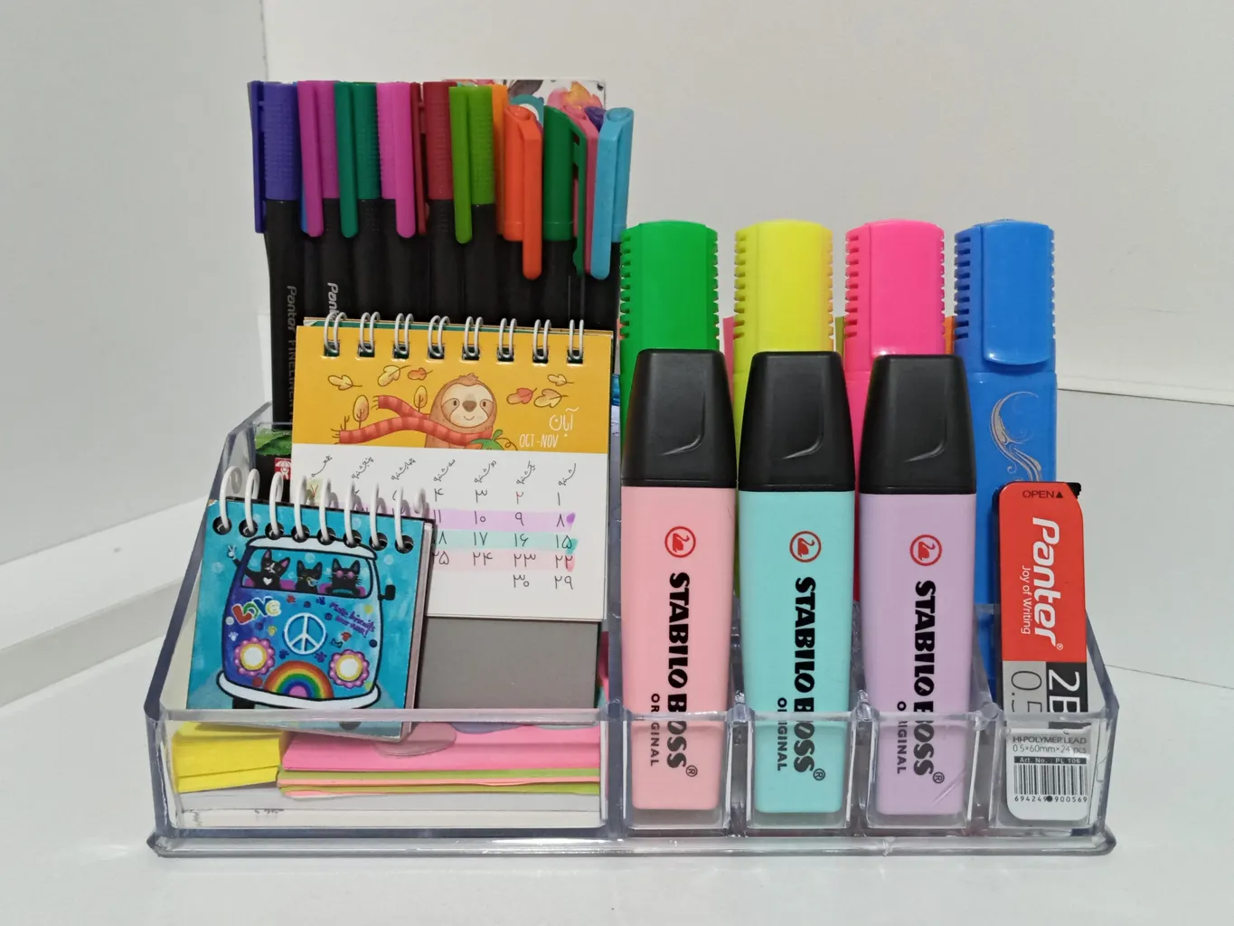 استند لوازم آرایشی مدل Ro01