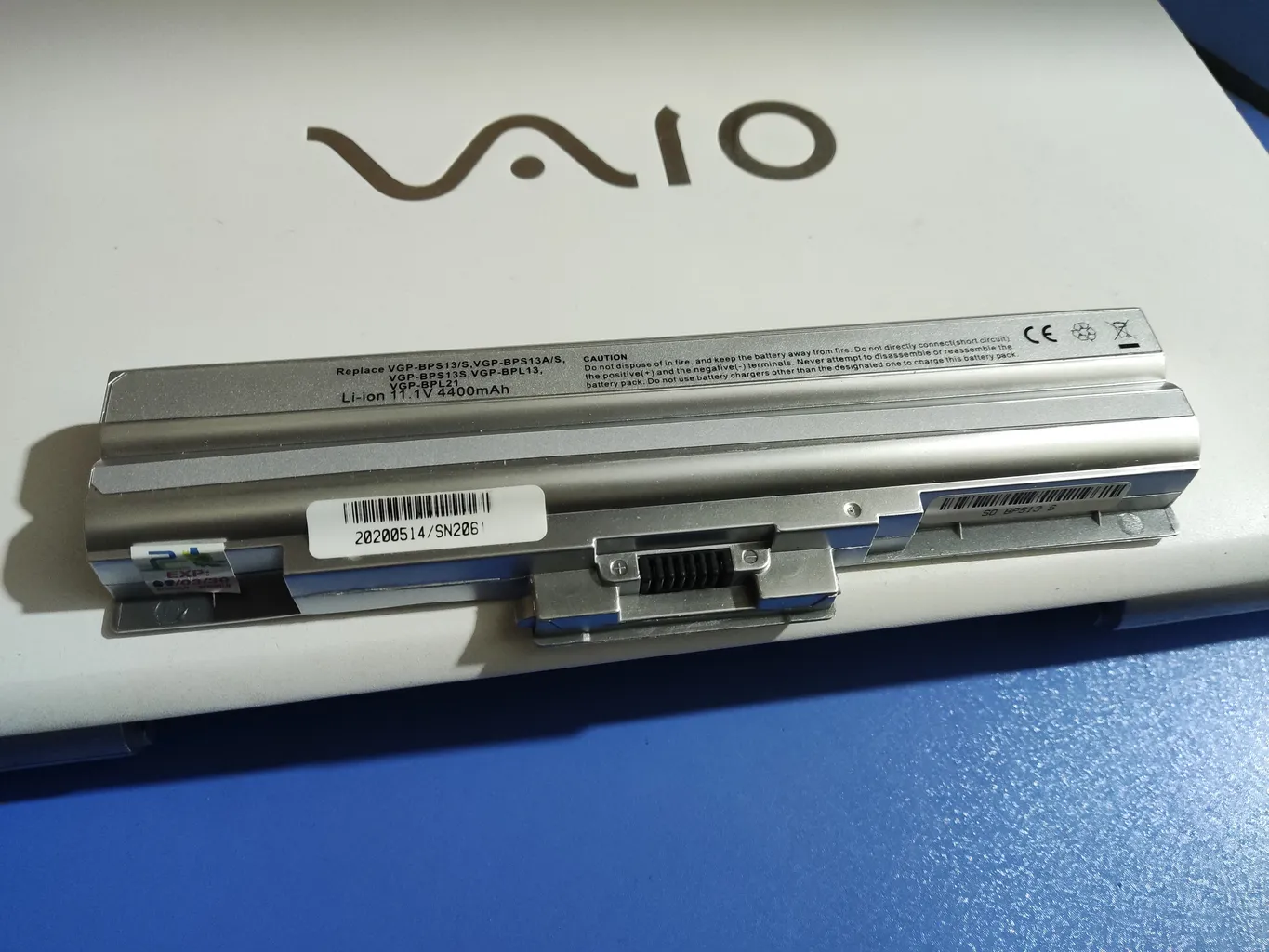 باتری 6 سلولی مدل vgp-bps13 مناسب برای لپ تاپ سونی