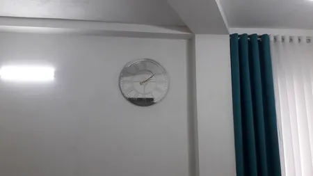 ساعت دیواری مدل رمیسا آینه ای