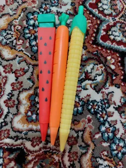 مداد نوکی 0.5 میلی متری طرح میوه ها کد 01 مجموعه 3 عددی