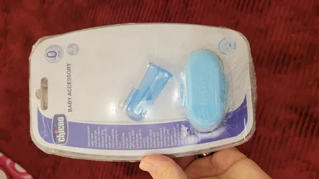 دندان گیر کودک مدل مسواک انگشتی کد 001