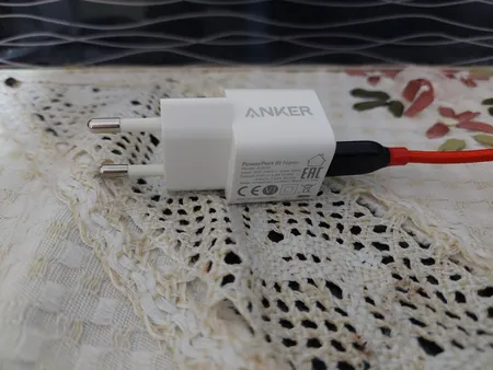 شارژر دیواری انکر مدل A2633