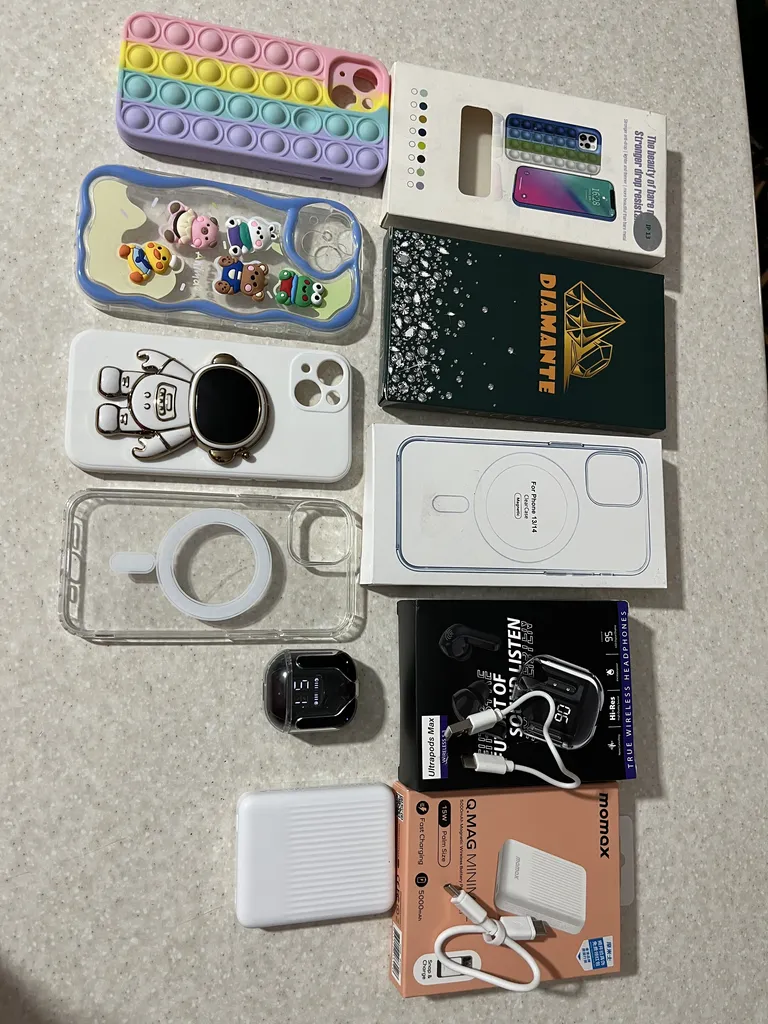 پاوربانک موماکس طرح مگ سیف مدل 122 ظرفیت 5000 میلی آمپر ساعت