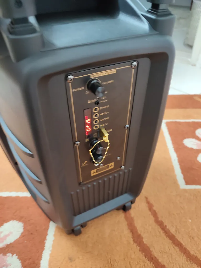 اسپیکر بلوتوثی قابل حمل مدل RX-8178