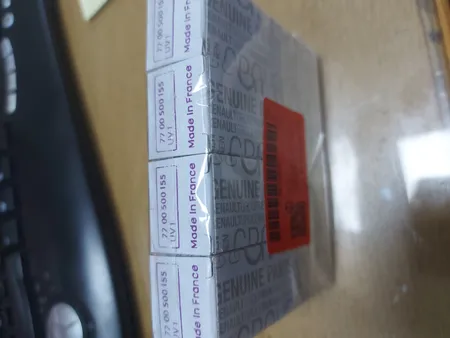 شمع خودرو رنو مدل 1040300420 مناسب برای رنو ال 90 و تمامی خودروها بسته 4 عددی