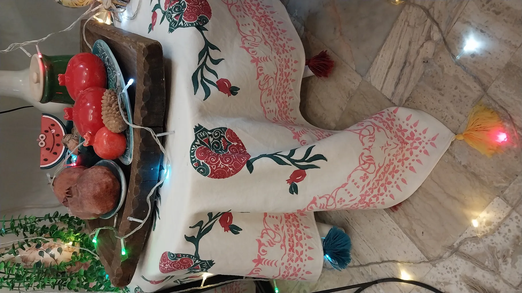 رومیزی طرح انار کد BTCA4065