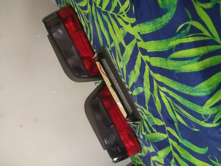 چراغ عقب مدل km23 مناسب برای پژو پارس ELX بسته 2عددی