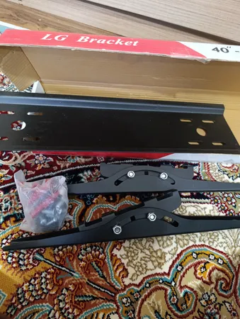 پایه دیواری تلویزیون ال جی مدل F630 مناسب برای تلویزیون های 40 تا 60 اینچ