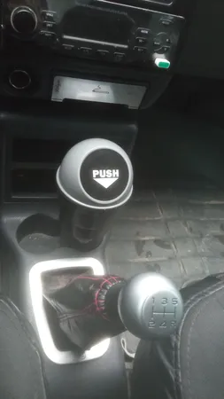 سردنده خودرو مدل RC