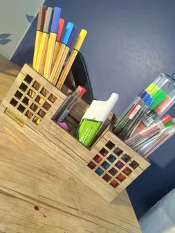 جامدادی رومیزی دکو مارکت مدل D035