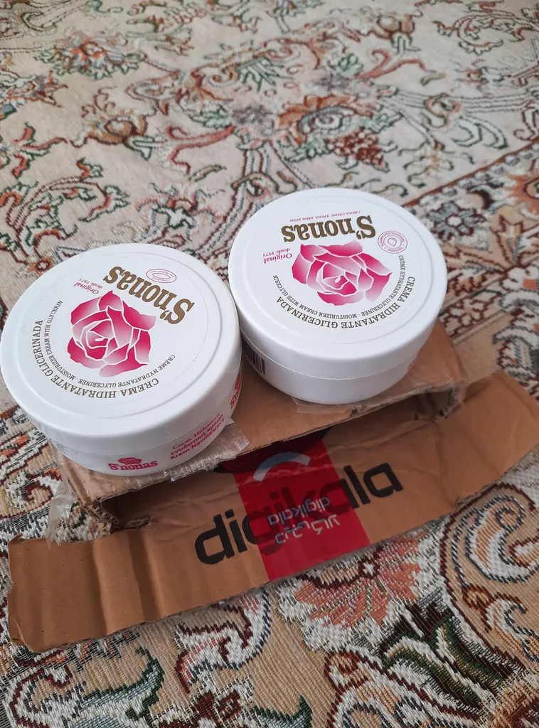 کرم مرطوب کننده و ترمیم کننده گلیسرین اسنوناس مدل Hidratante Gilicerinada حجم 200 میلی لیتر