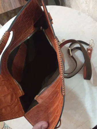 کیف رودوشی زنانه چرم بارثاوا مدل 1389