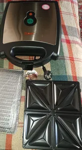 تجریه خرید ساندویچ ساز سه کاره دسینی مدل 300