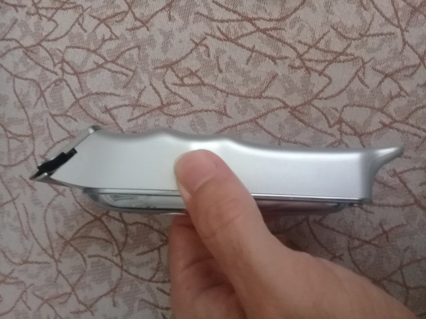 ماشین اصلاح موی سر و صورت وی جی ار مدل PROFESSIONAL V_071
