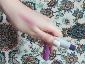 تجریه خرید بالم لب بیول مدل شاتوت