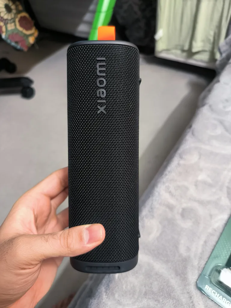 اسپیکر بلوتوثی قابل حمل شیائومی مدل Sound Outdoor اسپیکر بلوتوثی قابل حمل شیائومی مدل Sound Outdoor