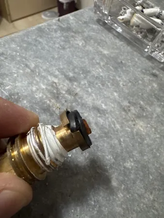 مغزی شیر کد 214 بسته 2 عددی به همراه دسته شیر