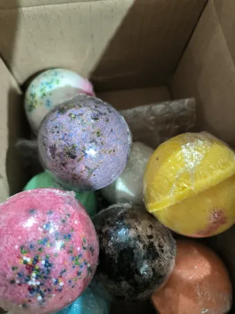 کوکتل نمک حمام اور مدل Mix Pedicure وزن 900 گرم بسته 9 عددی