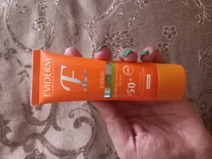 تجریه خرید کرم ضد آفتاب اویدرم مدل Invisible Evisun حجم 40 میلی لیتر