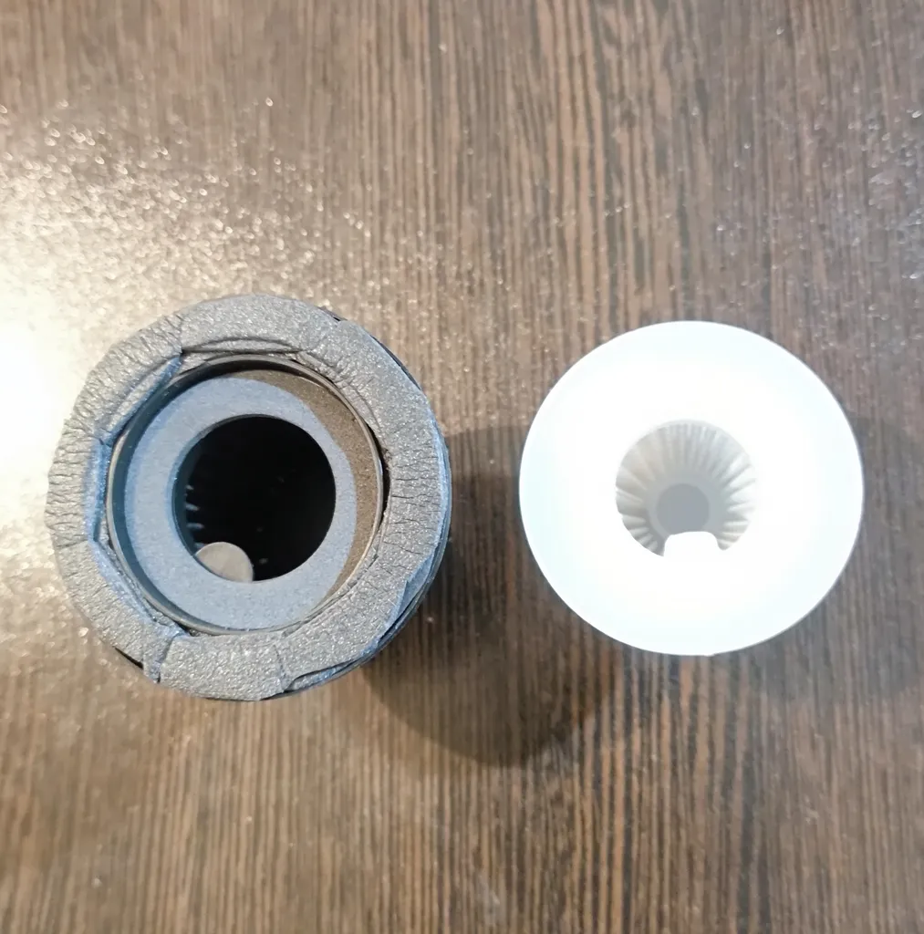 جارو شارژی دستی مدل H026