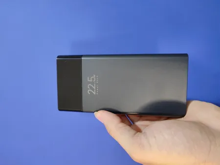 پاوربانک ریمکس مدل RPP-672 ظرفیت 20000 میلی آمپر ساعت