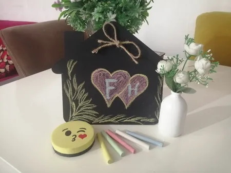 تخته سیاه طرح کلبه سایز 25×29 سانتی متر