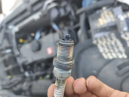 شمع خودرو ان جی کی مدل 7092 بسته  4 عددی