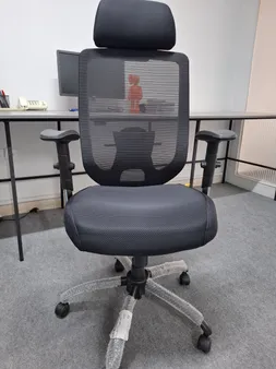 صندلی مدیریتی کادی نو مدل پشت توری VIP