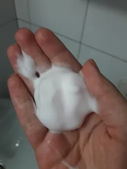 فوم شست‌وشوی صورت لافارر مدل 01 مناسب برای پوست چرب حجم 150 میلی‌لیتر