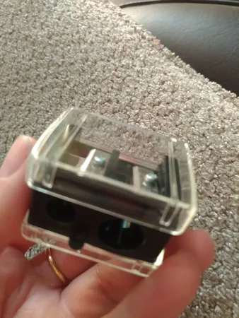 مداد تراش آرایشی کوم کد 9023