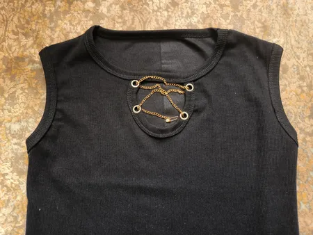 کراپ‌تاپ زنانه اسد مدل زنجیردار