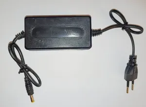 تجریه خرید آداپتور 12 ولت 2 آمپر مدل 12v02 بسته 2 عددی