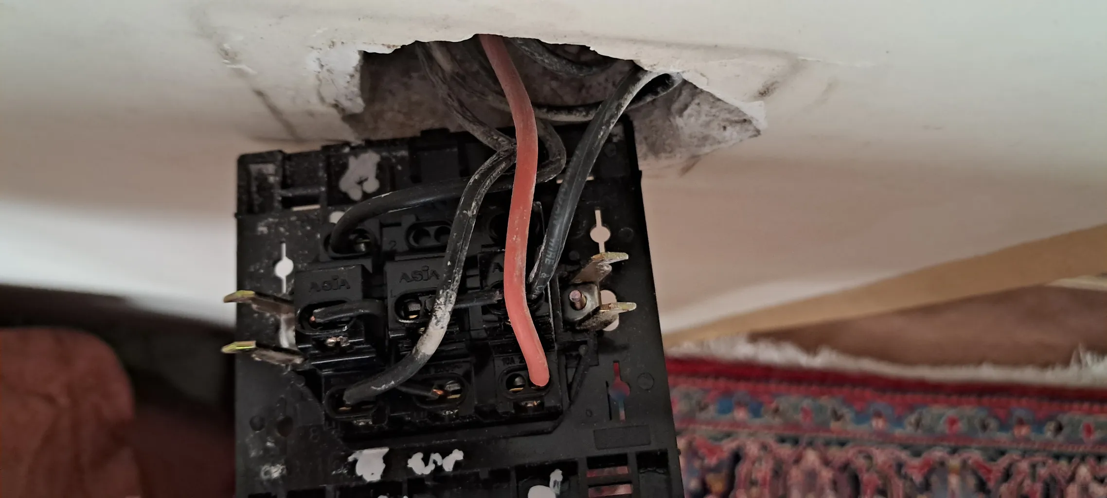 کلید کولر صنایع آسیا الکتریک مدل کریستال BLK-GLD