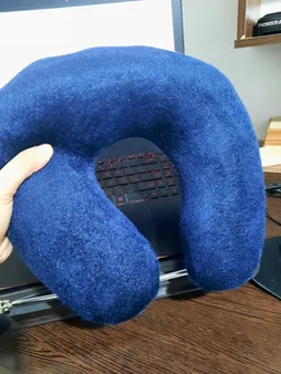 بالش دور گردنی مدل P-123