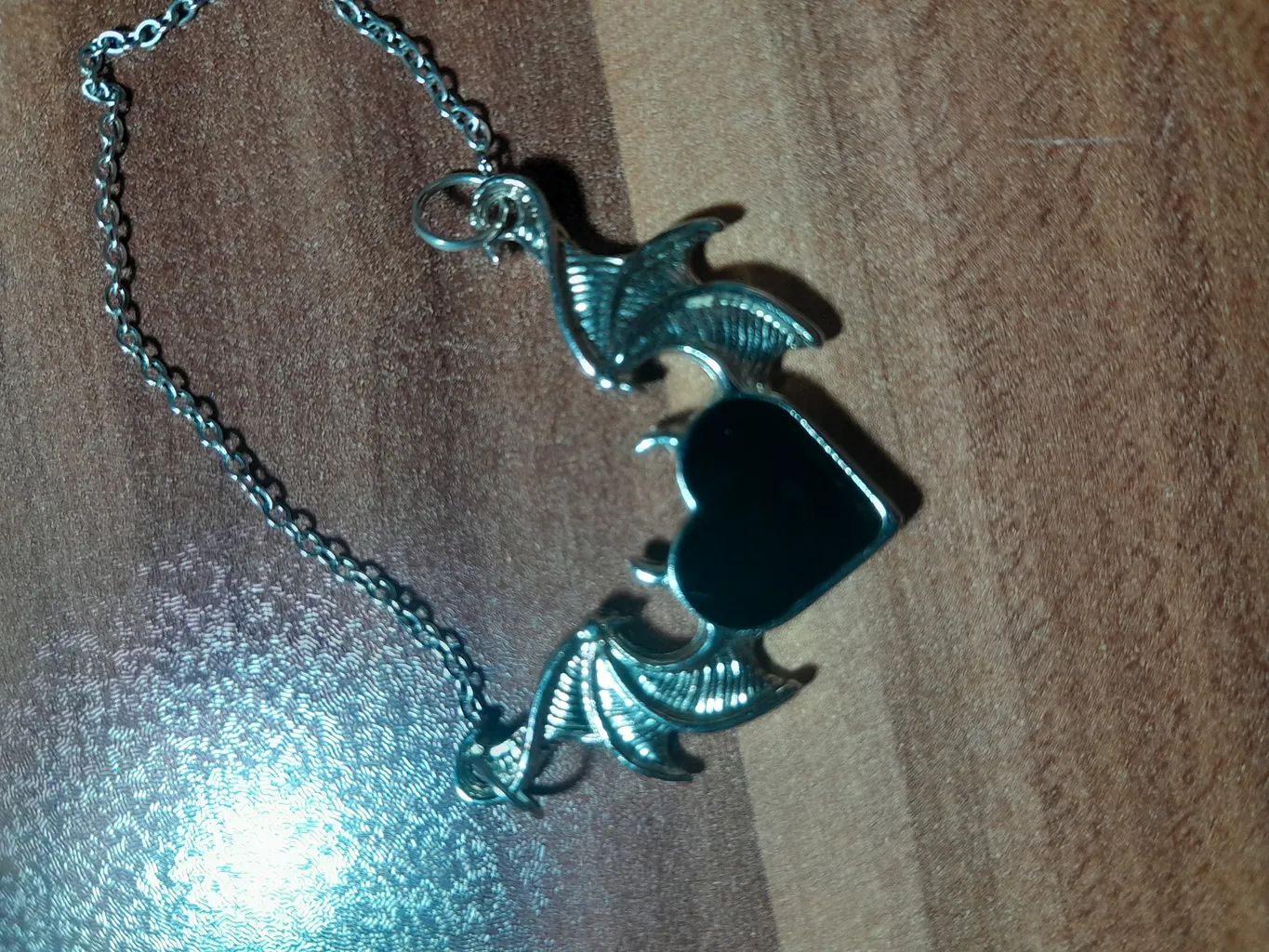 گردنبند مدل قلب بال دار خاص کد 219746