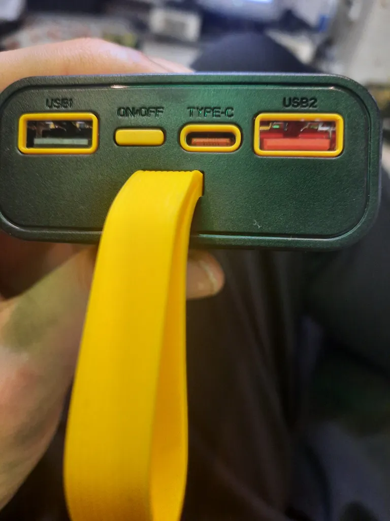 پاوربانک گرین لاین مدل Transparent Pro ظرفیت 10000 میلی‌آمپر ساعت