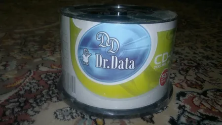 سی دی خام دکتر دیتا مدل CD-R پک 50 عددی