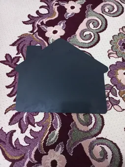 تخته سیاه طرح کلبه سایز 25×29 سانتی متر
