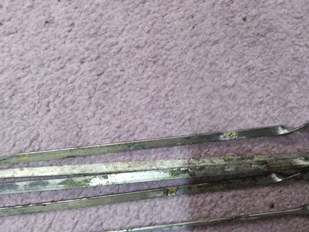 جای سیخ کد 66 به همراه 6 عدد سیخ جوجه کباب