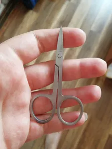 تجریه خرید قیچی ابرو گلدن فیشر مدل 19113