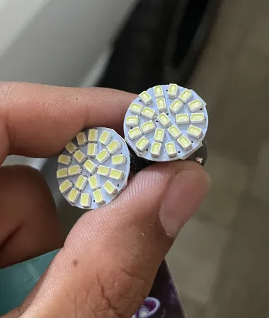 لامپ ال ای دی خودرو So.K مدل تک کنتاکت بسته 2 عددی