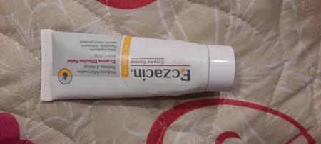 کرم ترمیم کننده اگزاسین مدل Eczema Control حجم 50 میلی لیتر