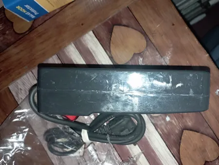 محافظ ولتاژ و چند راهی برق بالاس نور مدل WT-4