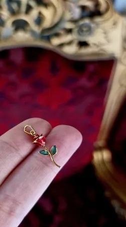 آویز گردنبند طلا 18 عیار زنانه طلای مستجابی طرح گل رز یاسان کد T891