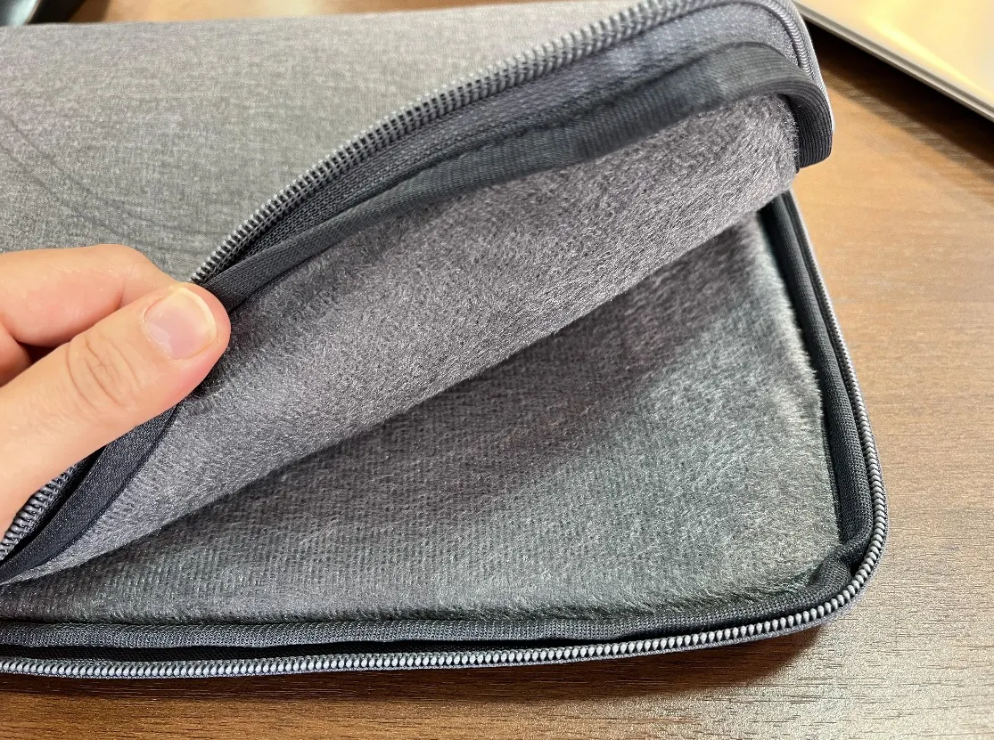 کاور لپ تاپ مدل ساده W114 مناسب برای لپ تاپ 13.1 تا 14 اینچی