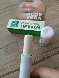تجریه خرید بالم لب مای مدل Aloe Vera Nourishing