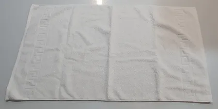 حوله استخری شایسته مدل هتلی سایز 49x89 سانتی متر