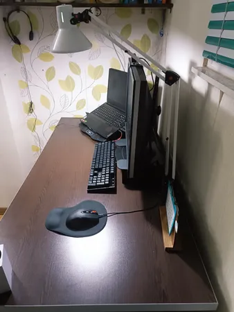 چراغ مطالعه صنایع کریم زاده مدل EN-101 همراه با لامپ ال ای دی 9 وات