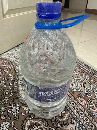 آب مقطر تکرو مدل R10 حجم 4000 میلی لیتر